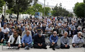 اقامه نماز عید سعید فطر در محله شهران 42