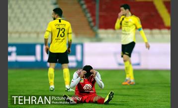 دیدار تیم های فوتبال پرسپولیس و سپاهان 13