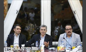 نشست صمیمی دکتر مظاهریان با اصحاب رسانه  2