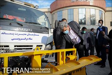 بازدید شهردار تهران از تجهیزات سازمان پسماند صالح آباد 16