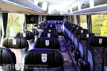 رونمایی از اتوبوس تیم ملی با طرح یوزپلنگ
