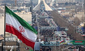 راهپیمایی ۲۲ بهمن در تهران - 3 55