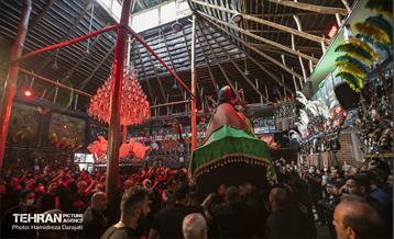 اندازه اسکلت چوبی نخل چند وچون تزیین و روش نخل‌برداری آن هم در هر محل متفاوت است