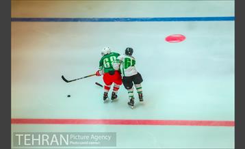 مسابقات هاکی رو یخ 9