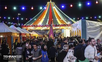 ویژه برنامه «مهمونی شهر» در باغ‌راه حضرت زهرا(س) - 3 47