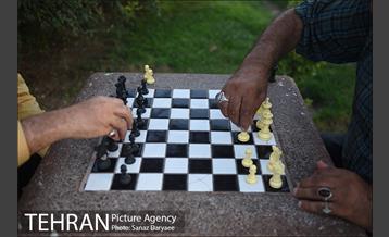 بعدازظهر تابستانی در میدان نبوت (هفت حوض) 5