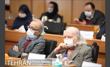 نشست صمیمانه شهردار تهران با اساتید و مفاخر حوزه معماری و شهرسازی 23