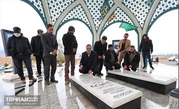 حضور شهردار تهران در گلزار شهدای کرمان 14