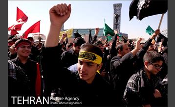 سوگواره "احلی من العسل" در میدان امام حسین(ع) 8