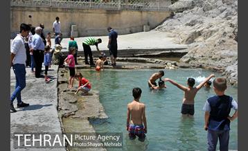 جاری‌ شدن آب در چشمه‌علی 27