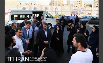 بازدید اعضا شورای شهر از دیوارنگاری جدار مترو خزانه 3