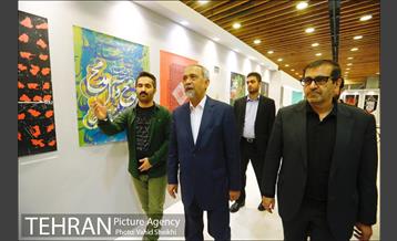 بازدید معاون اقتصادی رئیس جمهور از نمایشگاه عطر سیب 1