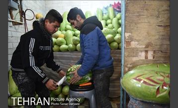 خرید شب یلدا در بازار امام حسین 18