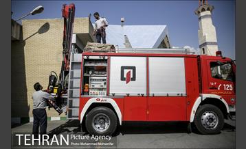 پذیرایی ایستگاه های آتش نشانی از شهروندان و دانش آموزان 7