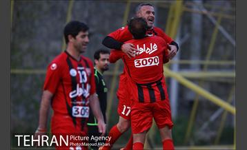 دیدار دوستانه پرسپولیس با ستارگان هنر و موسیقی 11