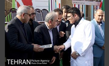 شهردار تهران در آیین نواختن زنگ سال تحصیلی جدید در دبیرستان ماندگار البرز 38