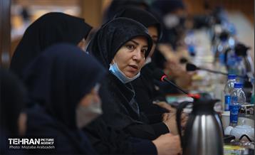 نشست شهردار با بانوان مدیر در شهرداری تهران 15