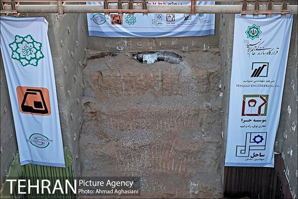 مراسم ورود ماشین حفار به ایستگاه B7 خط 7مترو 24