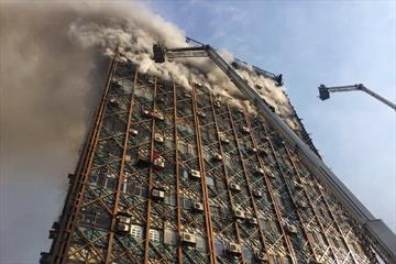 ساختمان پلاسکو در آتش 13