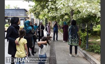 کودکان و زنان آسیب دیده به تماشای فیلم  یک سامورایی در برلین پرداختند 2