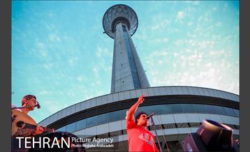 اجرای گروه موسیقی لیان در برج میلاد 24