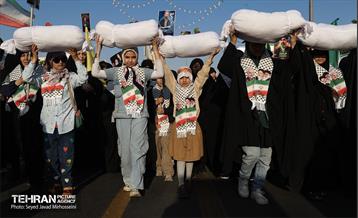 اجتماع «دختران جان‌فدای ایران» - 3 5