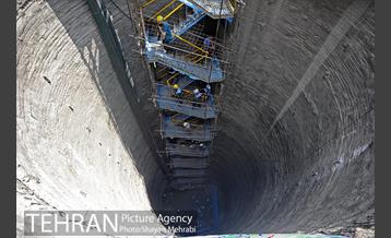 ورود دستگاه تمام مکانیزه(TBM) به ایستگاه مترو شهدا 3