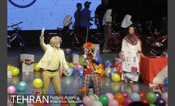 جشن "هر کودک نشانی خدا است" در فرهنگسرای بهمن 50