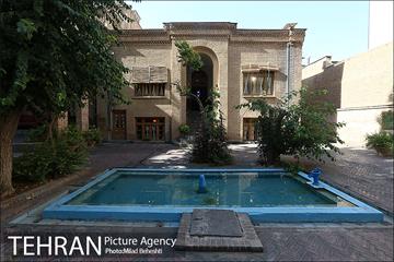 خانه موزه دکتر معین تهران 12