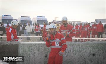 تمرین سراسری زلزله در بوستان ولایت 15