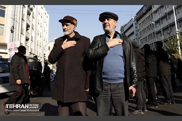 تشییع پیکرهای ۱۰۰ شهید گمنام از مقابل دانشگاه تهران 29
