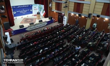 دیدار صمیمانه شهردار تهران با پرسنل منطقه 13 12