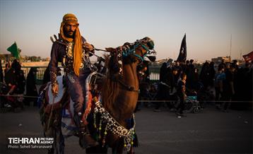 کاروان نمادین اسرای کربلا در مسیر طویریج  3