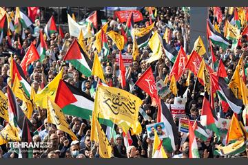 مراسم تشییع پیکر شهید سردار عباس نیلفروشان - 2 44