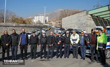 مانور سراسری برف روبی در منطقه 1 تهران 8