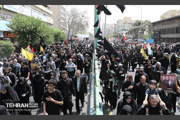 تشییع پیکر شهید اسماعیل هنیه در تهران - 2 4