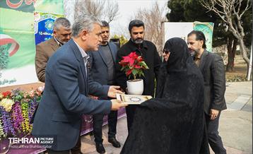 مراسم درختکاری در منطقه 15 6