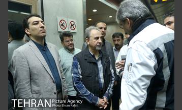 مترو سواری شهردار تهران به مناسبت روز جهانی بدون خودرو 12