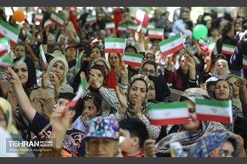 همایش پیاده روی خانوادگی در رود دره فرحزاد 27