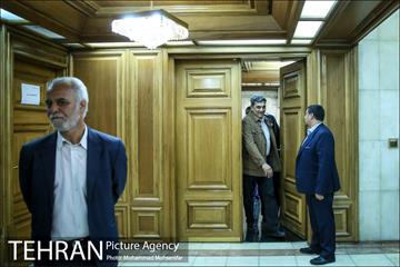 حضور شهردار تهران در صحن علنی شورا شهر 1