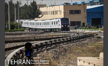 آیین رونمایی از نخستین نمونه قطار ملی مترو 22