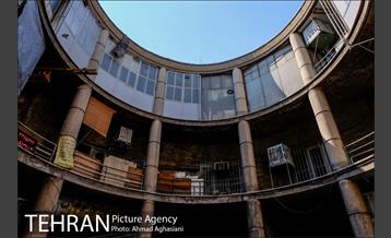 پاساژ آشتیانی میدان بهارستان 7