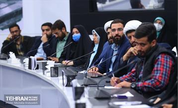 نشست صمیمانه اعضای گروه‌های جهادی با شهردار تهران 18