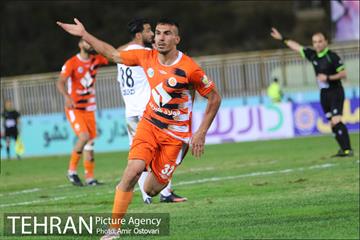 دیدار تیم‌های سایپا و پرسپولیس در لیگ برتر فوتبال ایران 1