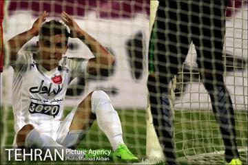 دیدار نقت تهران و پرسپولیس تهران در لیگ برتر فوتبال 4
