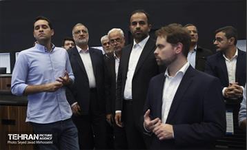 بازدید شهردار تهران از مرکز کنترل ترافیک 23