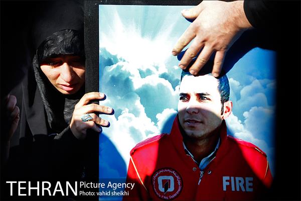 اولین سالگرد شهدای حادثه ساختمان پلاسکو 11