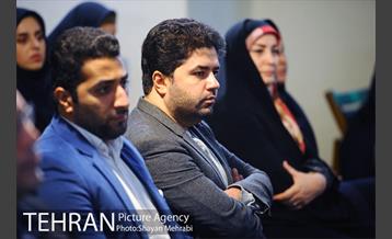 تقدیر از همکاران نویسنده و رونمایى از دوهفته نامه همگامان 12