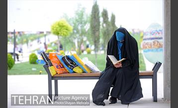 دومین روز از بیست و نهمین نمایشگاه بین المللی کتاب تهران 47