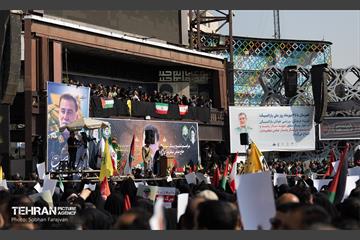 مراسم تشییع پیکر شهید سردار عباس نیلفروشان - 2 15
